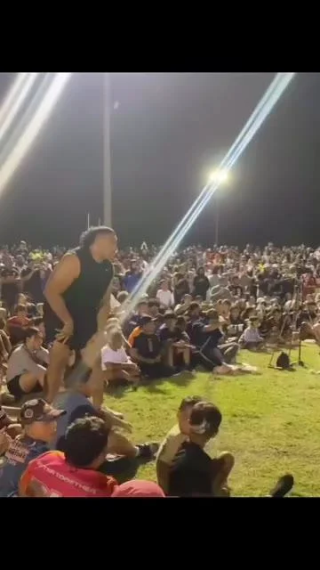 사모아인 vs 사모아인