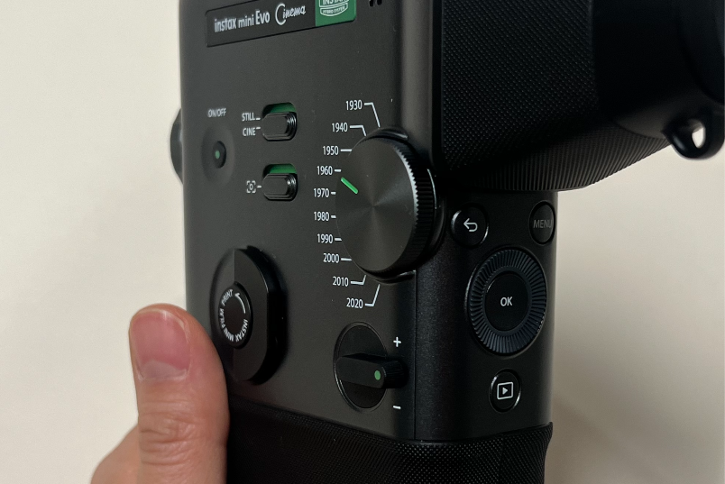 요즘 20대는 이걸 60만원 주고 산다 나오자마자 완판 난리났다 뭔가 했더니_002