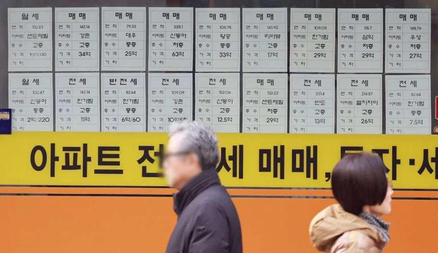 “이사 가고 싶은데 매물이 없대요” 아파트 전월세 갱신 비중 50% 돌파[부동산360]