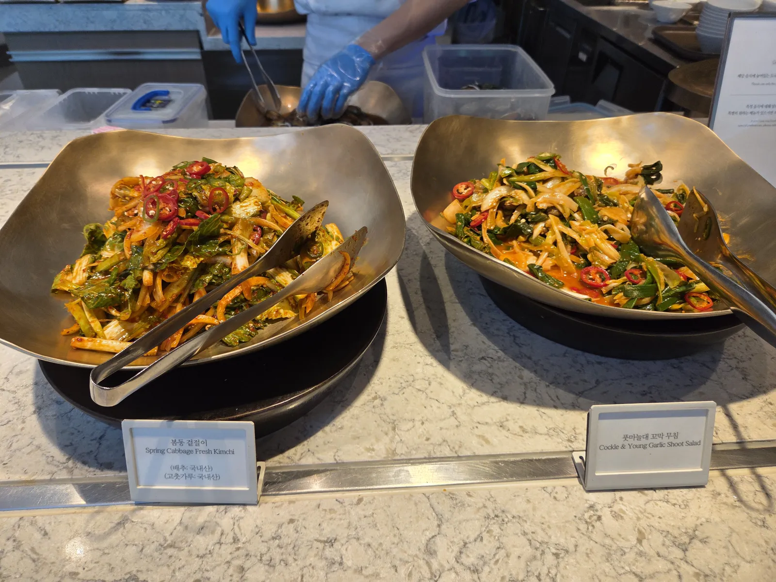 봄동 겉절이와 쪽파 마늘 무침