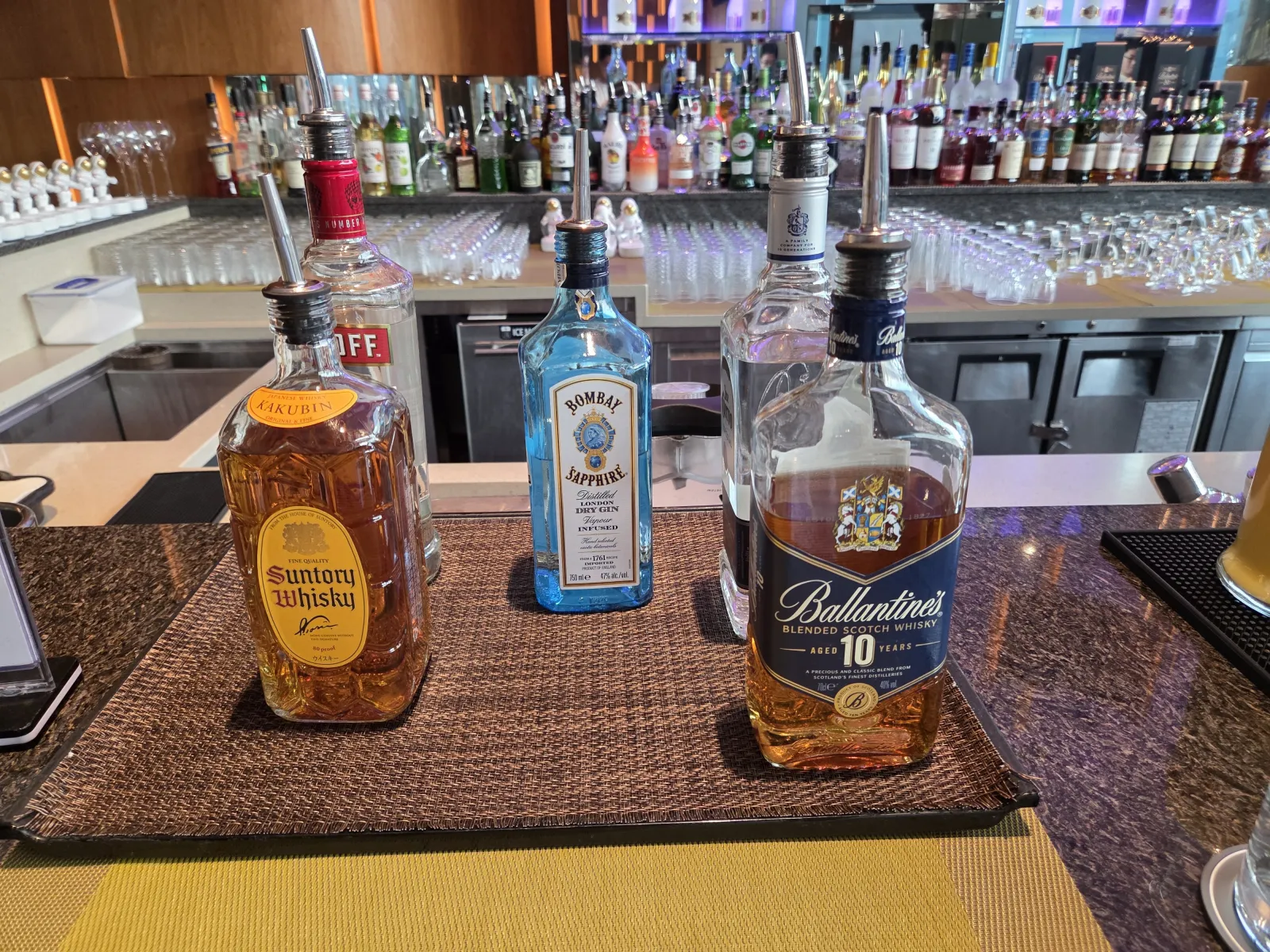 해피아워 셀프 주류 Suntory Kakubin Bombay Sapphire Ballantines 10