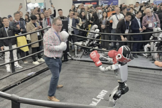 [기자수첩] CES서 본 휴머노이드의 두 얼굴